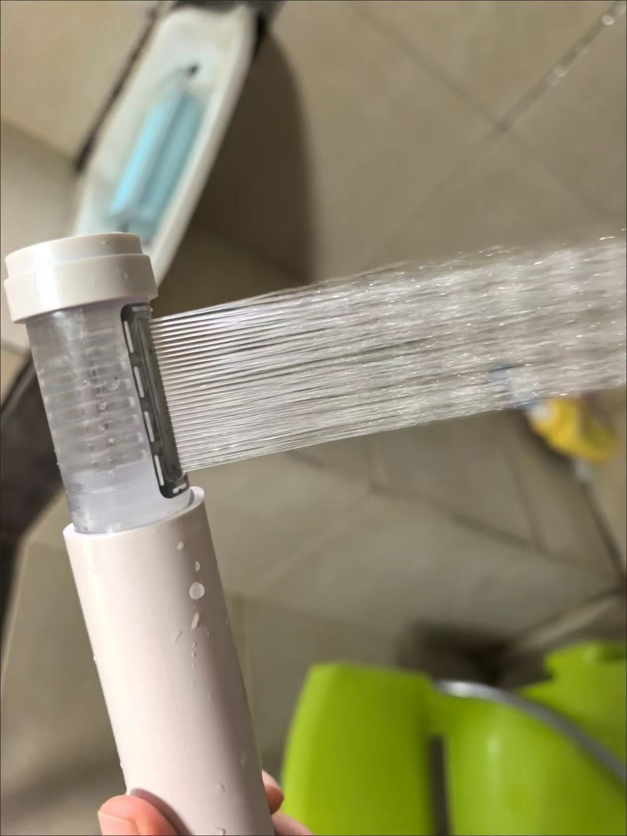 Mini lightweight filter shower head