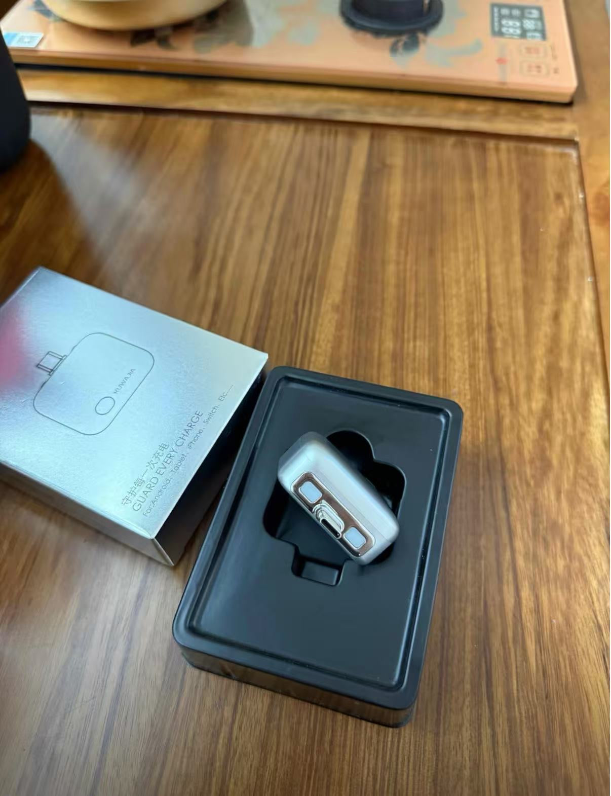 Fully Charged Automatic Disconnect Charger - AI Smart Power Cutoff Model
(Compatible with iPhone/Android)