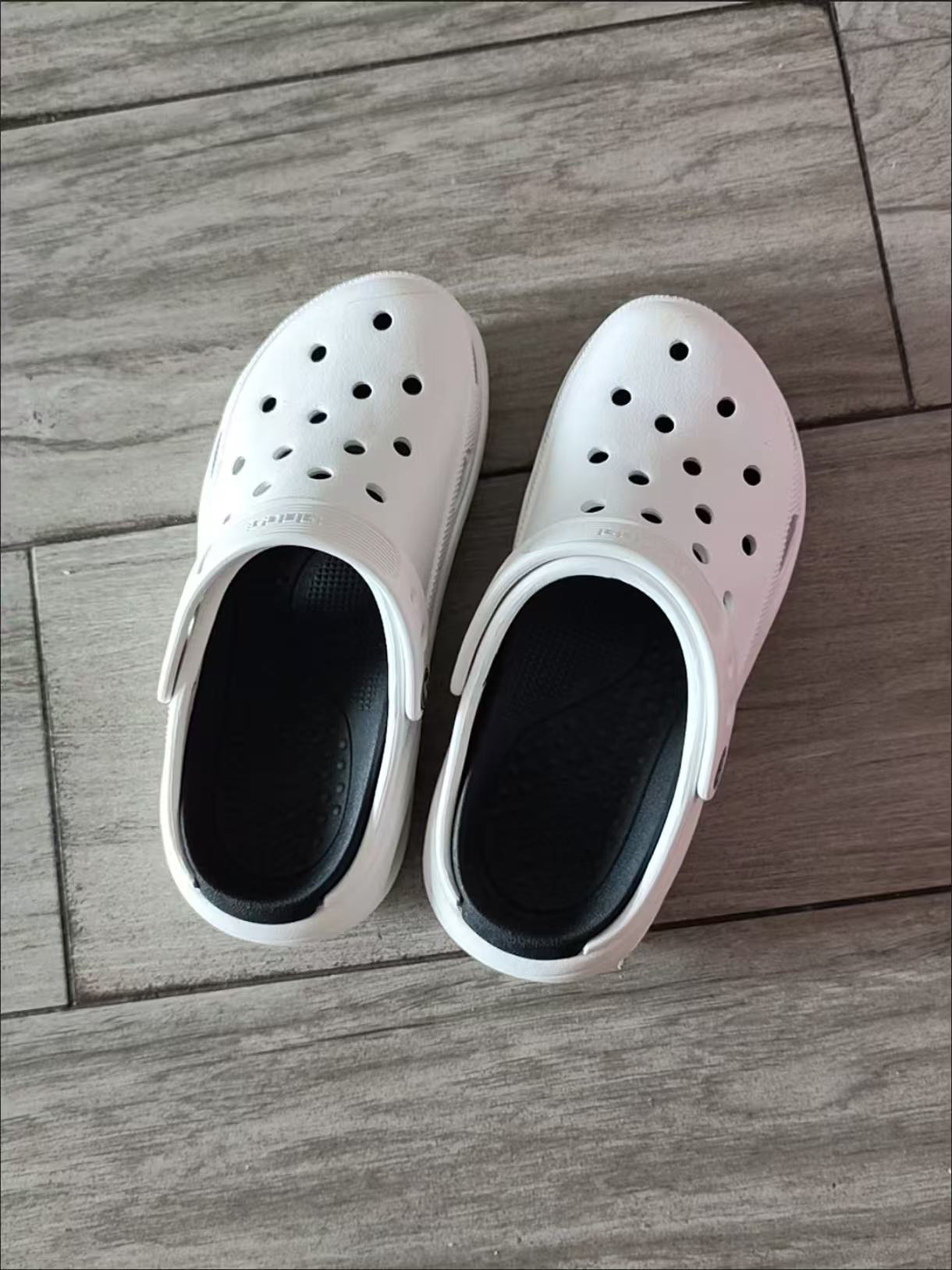Whale Cloud Arch Support Clogs