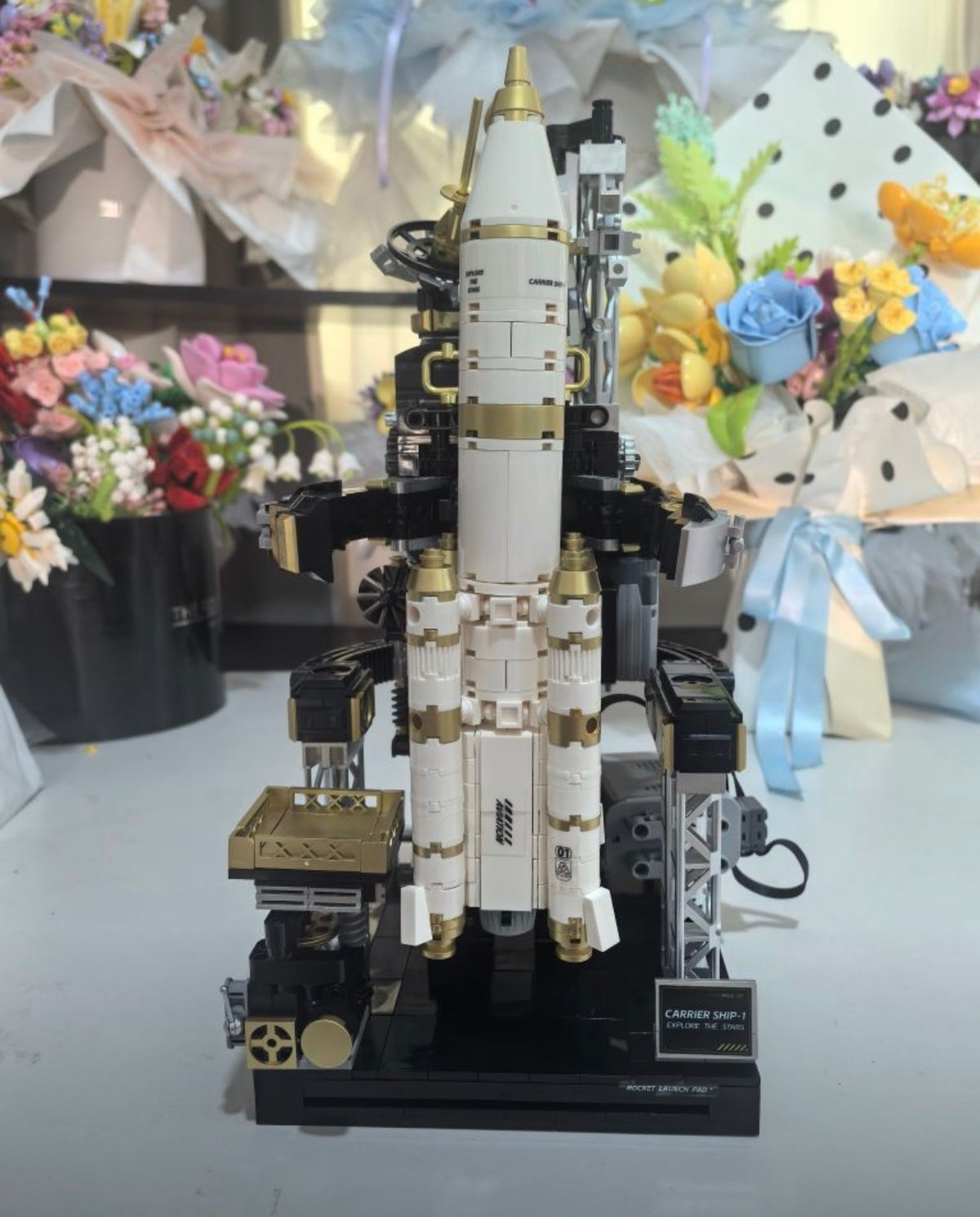 航天火箭積木可電動噴霧飛機模型