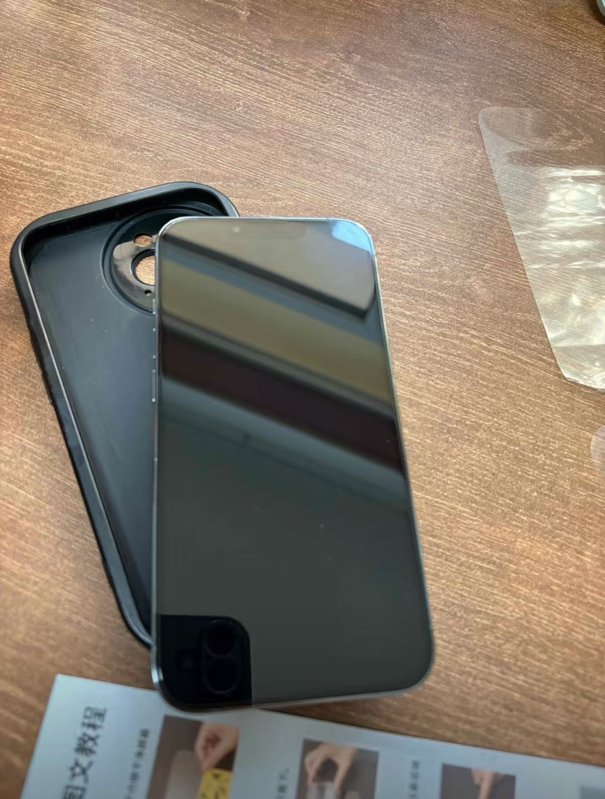 iPhone dust-free screen protector