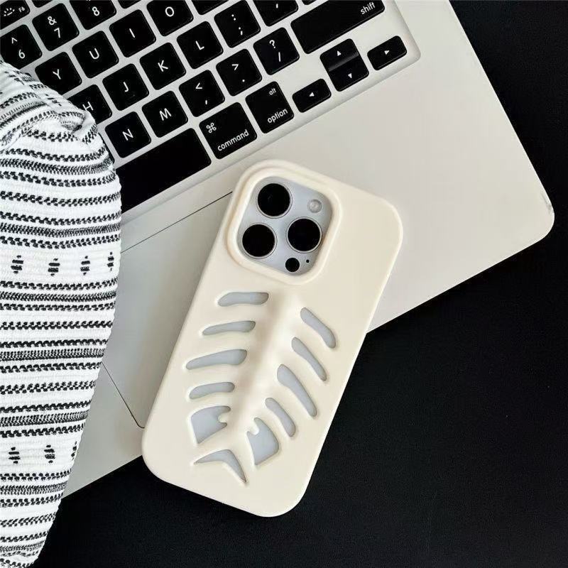 3D Creative Hollow Fishbone Phone Case (Applicable to All iPhone Models)