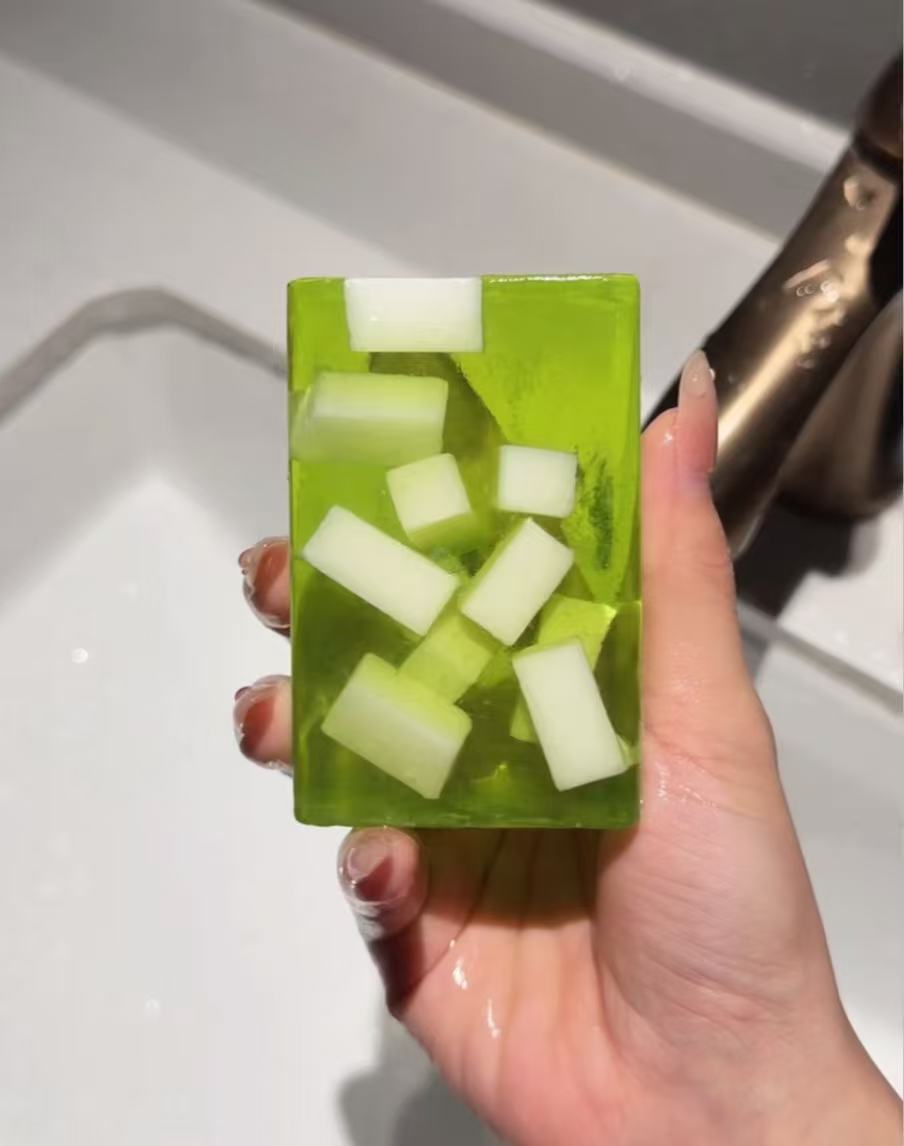 Fruit Transparent Jelly Scented Soap