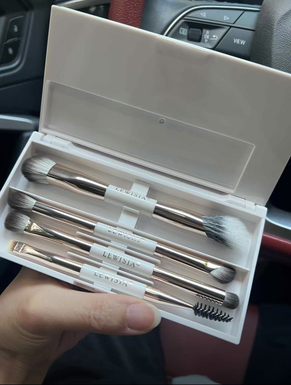 Magic Box Tri-Fold Makeup Brush Set | Portable Eyeshadow and Blush Brush Set