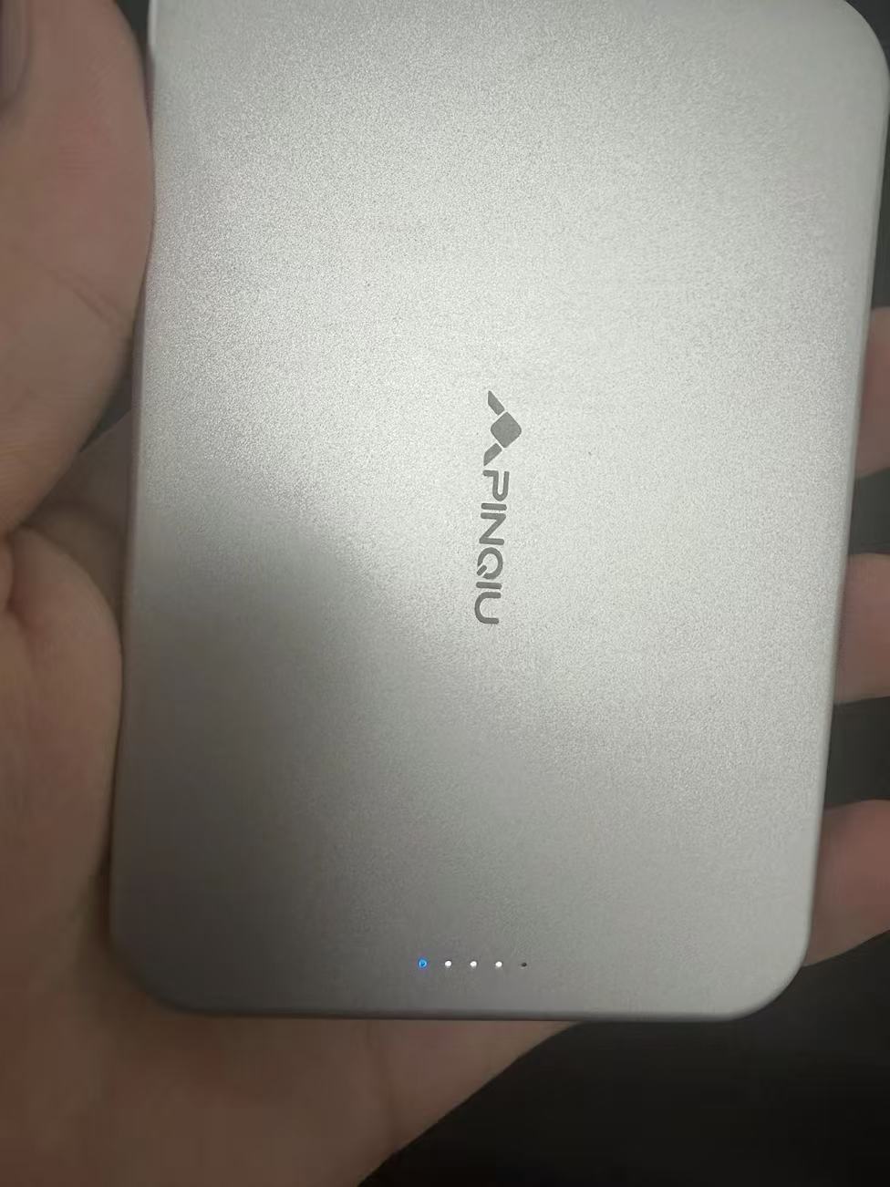 6.9mm輕薄磁吸行動電源