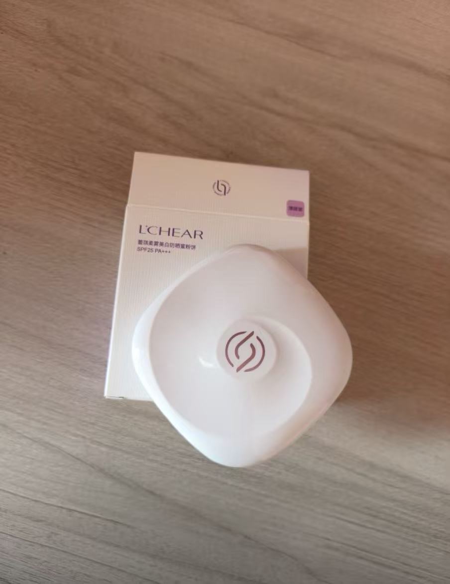柔霧美白防曬蜜粉餅 SPF25