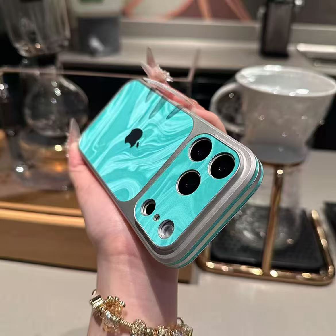 高級秒變17大視窗水波紋手機殼（適用iPhone）
