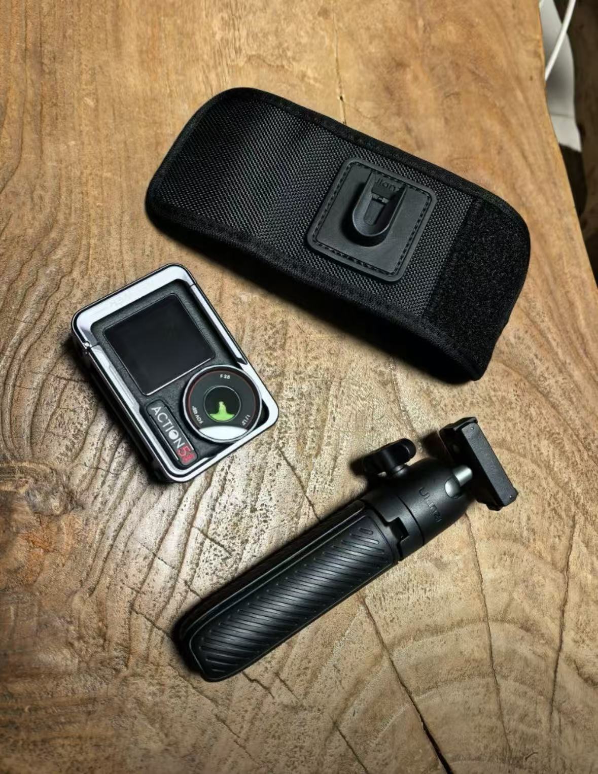 Outdoor Hiking Mini Sports Tripod Selfie Stick