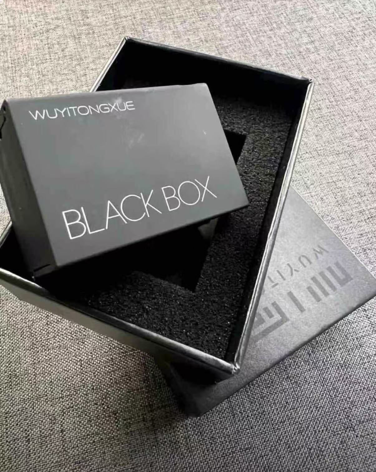 [Photo-Producing Must-Have] Little Black Box 3-in-1 Makeup Set: False Eyelash Stamp, Mole Remover, Eyeliner Stamp