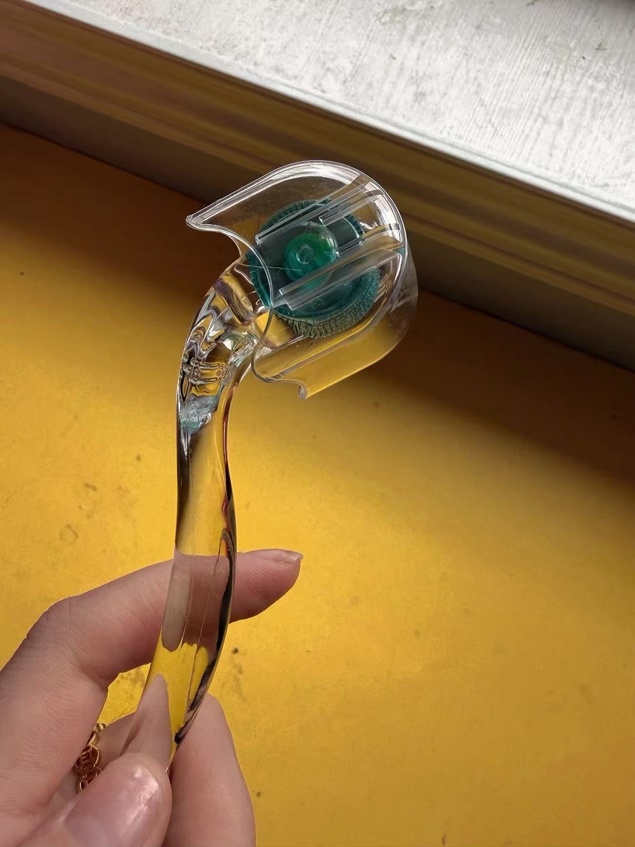 Dermal rolling (needle therapy)