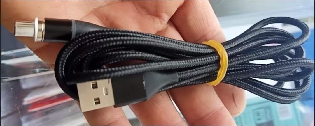 超快充磁吸數據線