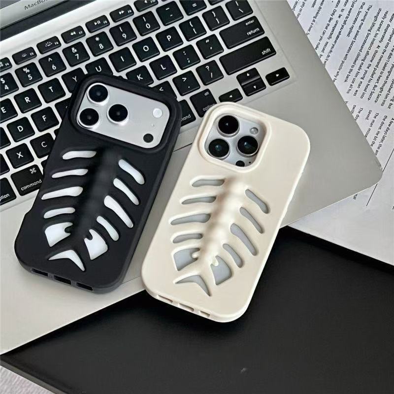 3D Creative Hollow Fishbone Phone Case (Applicable to All iPhone Models)