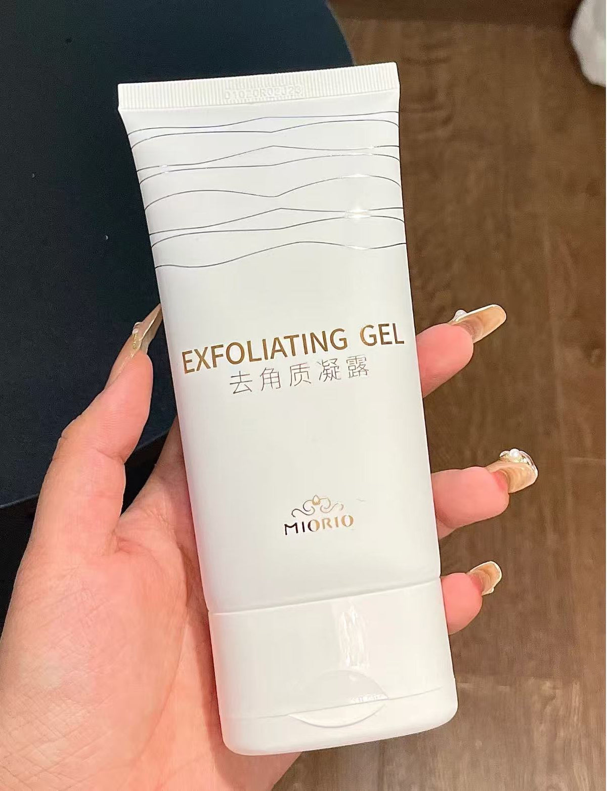 MIORIO Exfoliating Gel