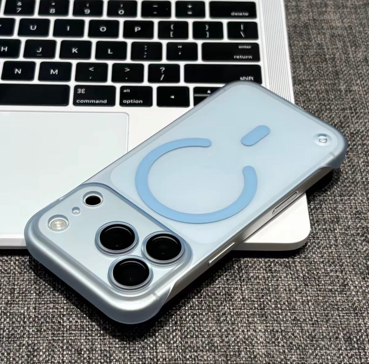 超薄無邊框磨砂磁吸iPhone手機殼
