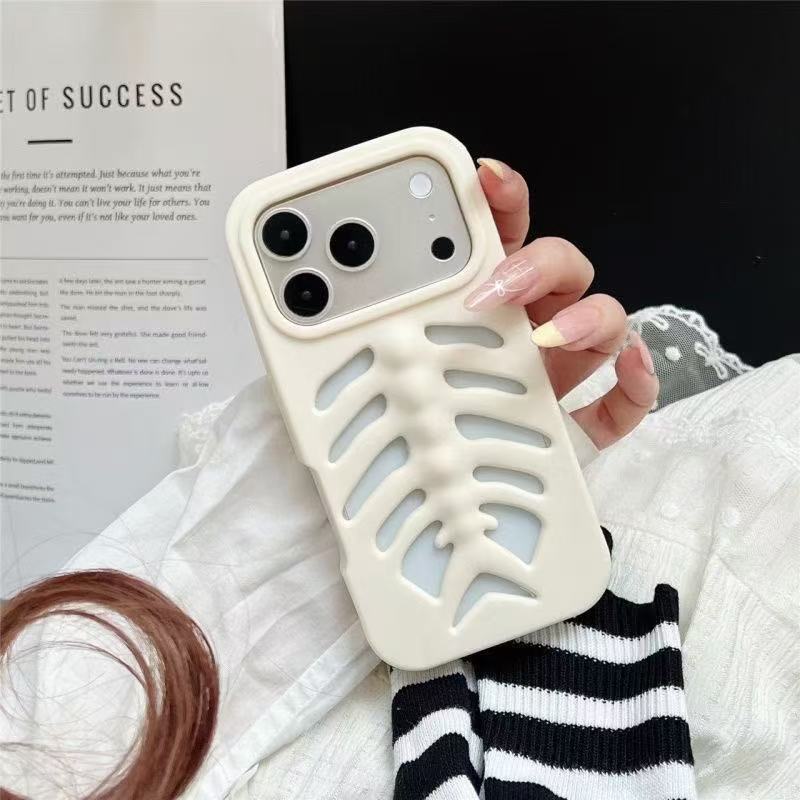3D Creative Hollow Fishbone Phone Case (Applicable to All iPhone Models)