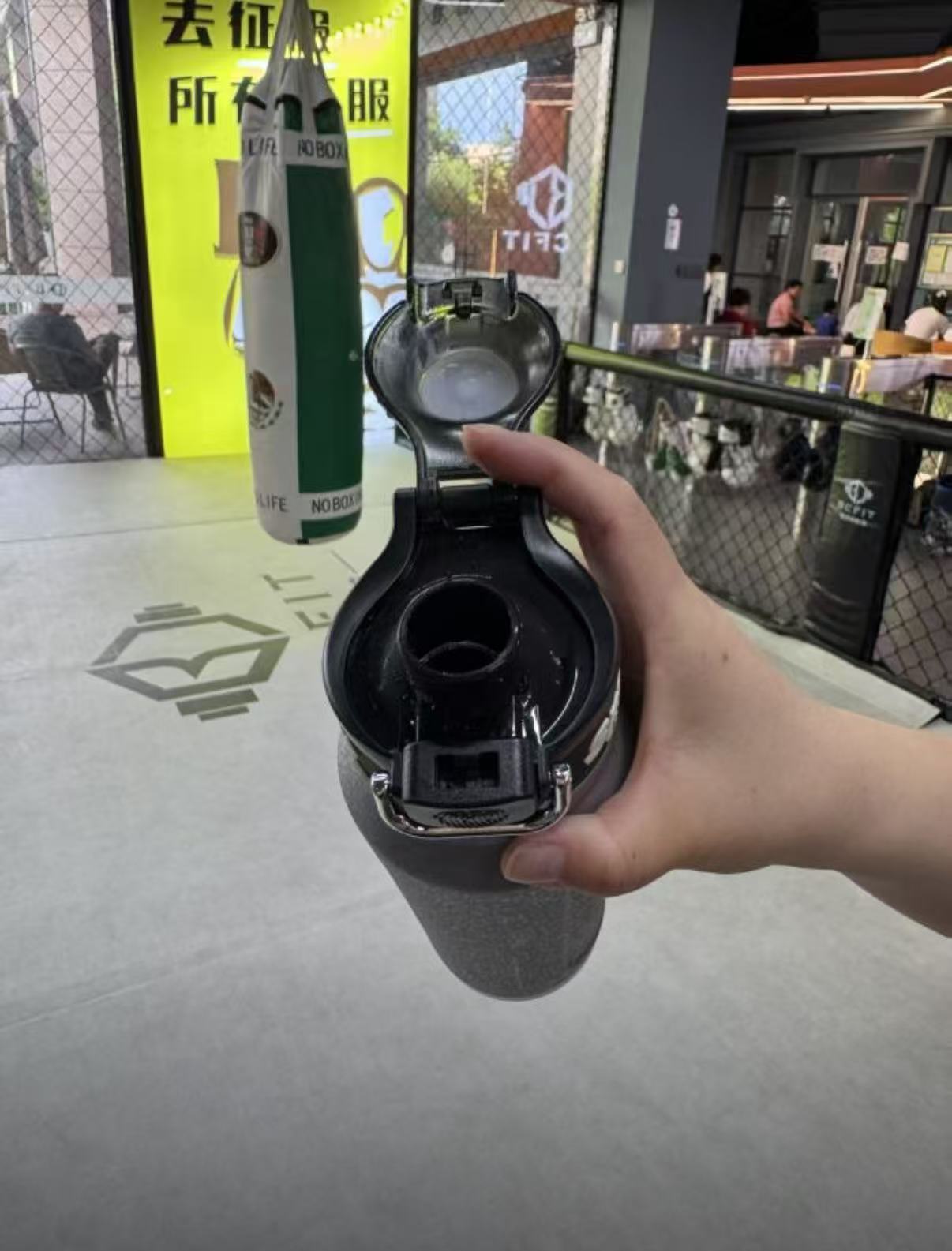 大容量戶外運動保溫杯（1550ml款）
