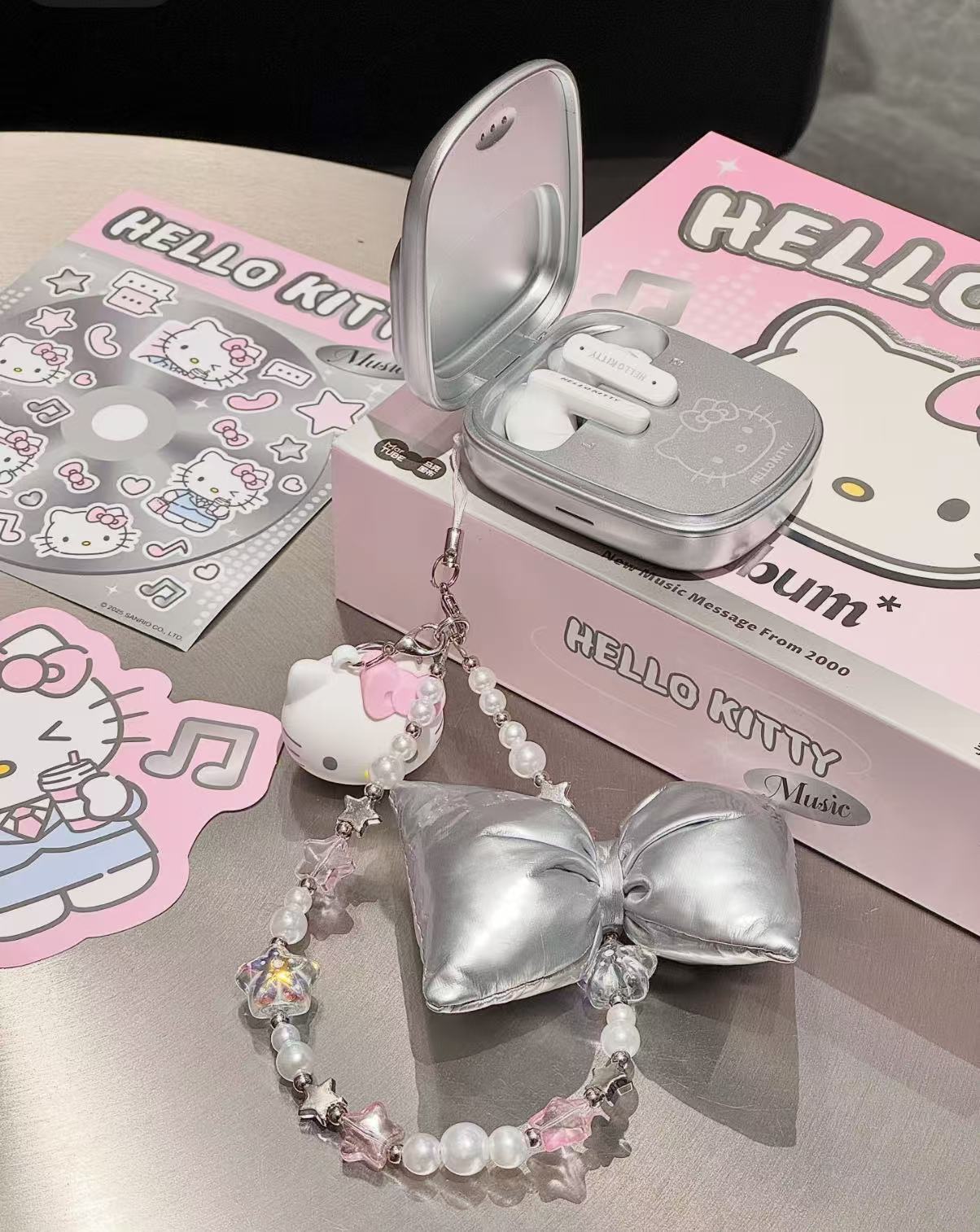 Hello Kitty Phone-Shaped Screen Bluetooth Earbuds
