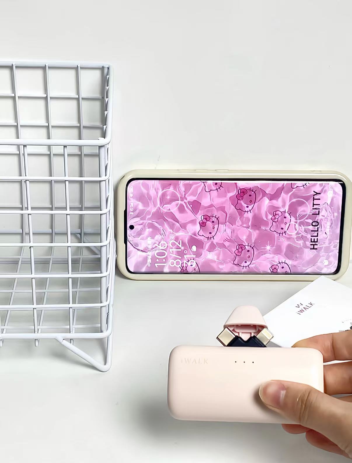 iWALK Dual-Head Capsule Portable Charger