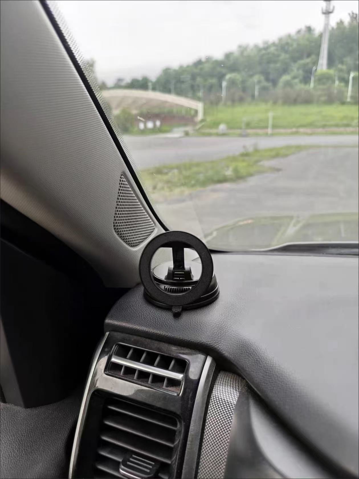 新款磁吸車載支架（引磁片套餐）