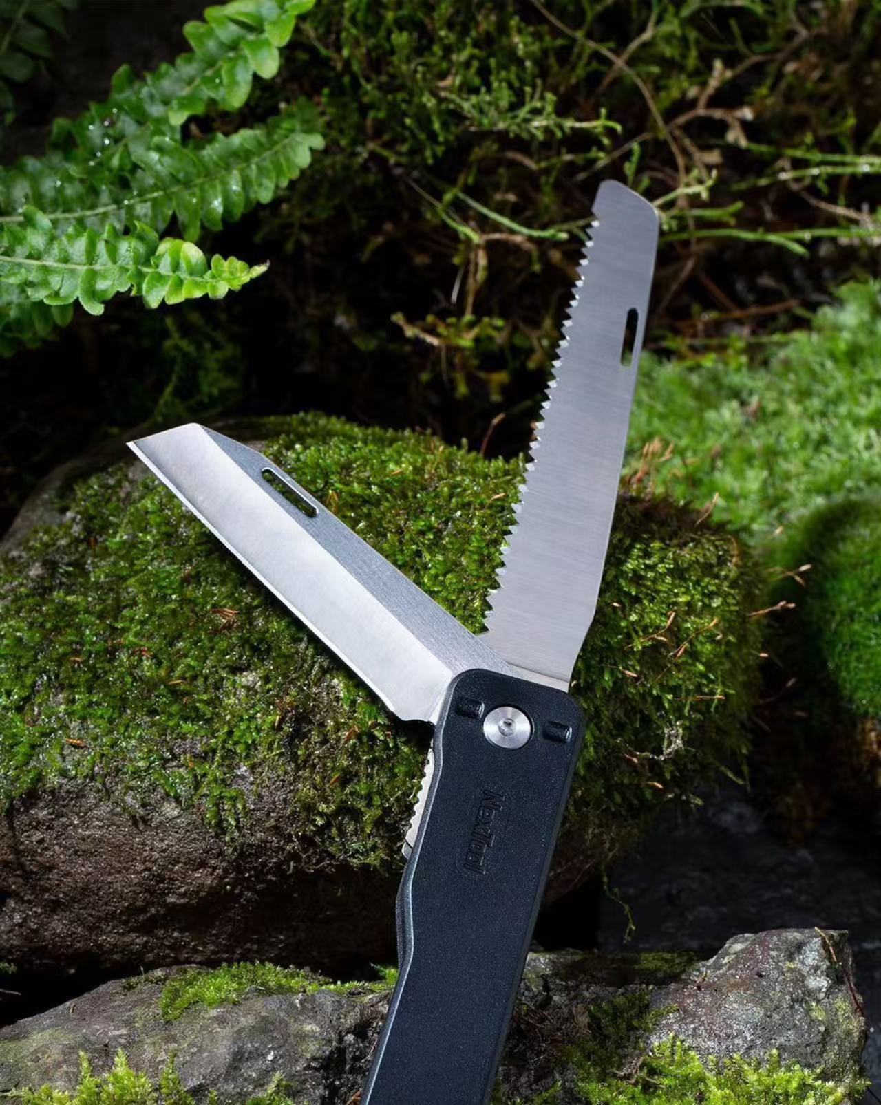 Thor's Engineering Multi-functional Outdoor Military Folding Shovel