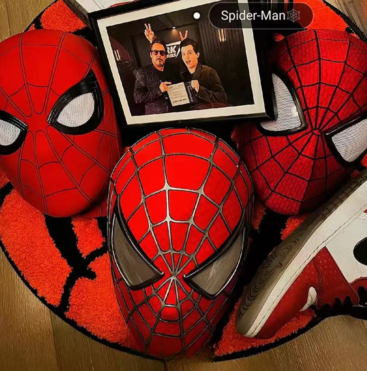 Electric Super Hero Spider-Man Mask
