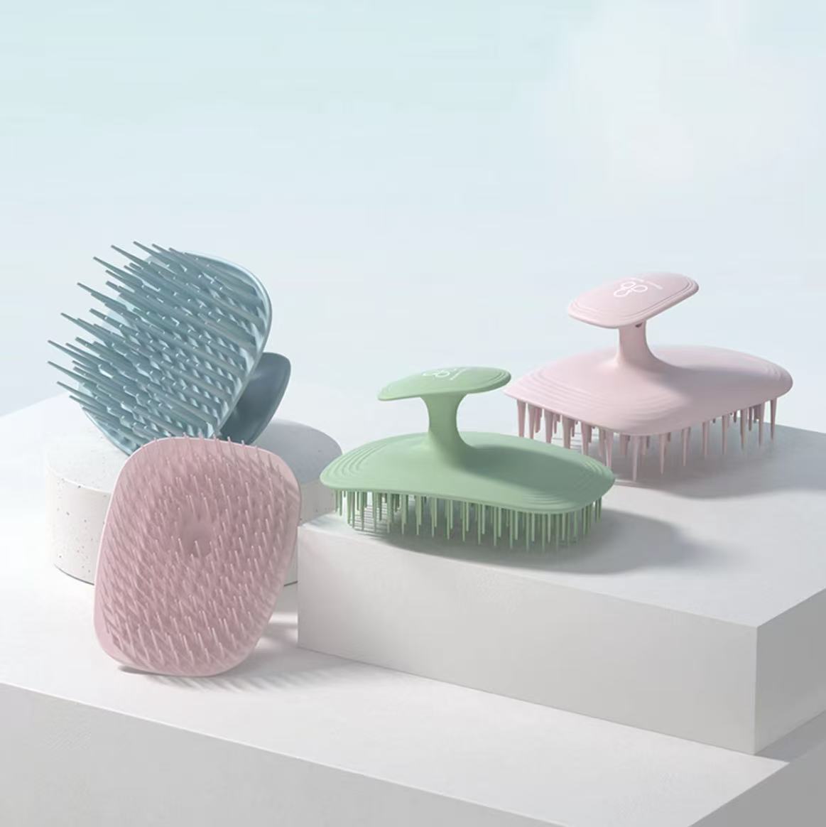Haven PeCIAL Detangling Shampoo and Massage Brush