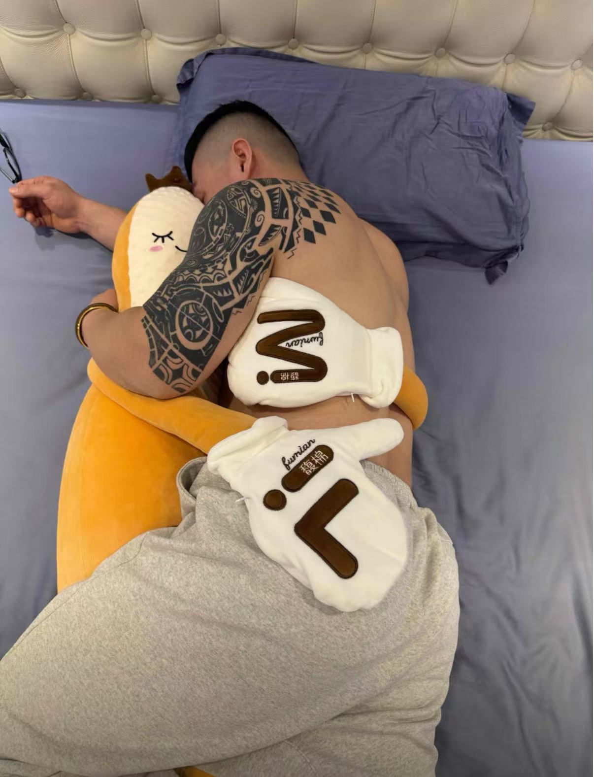 睡眠搭子🥰香蕉大王哄睡拍打抱枕（加大款）