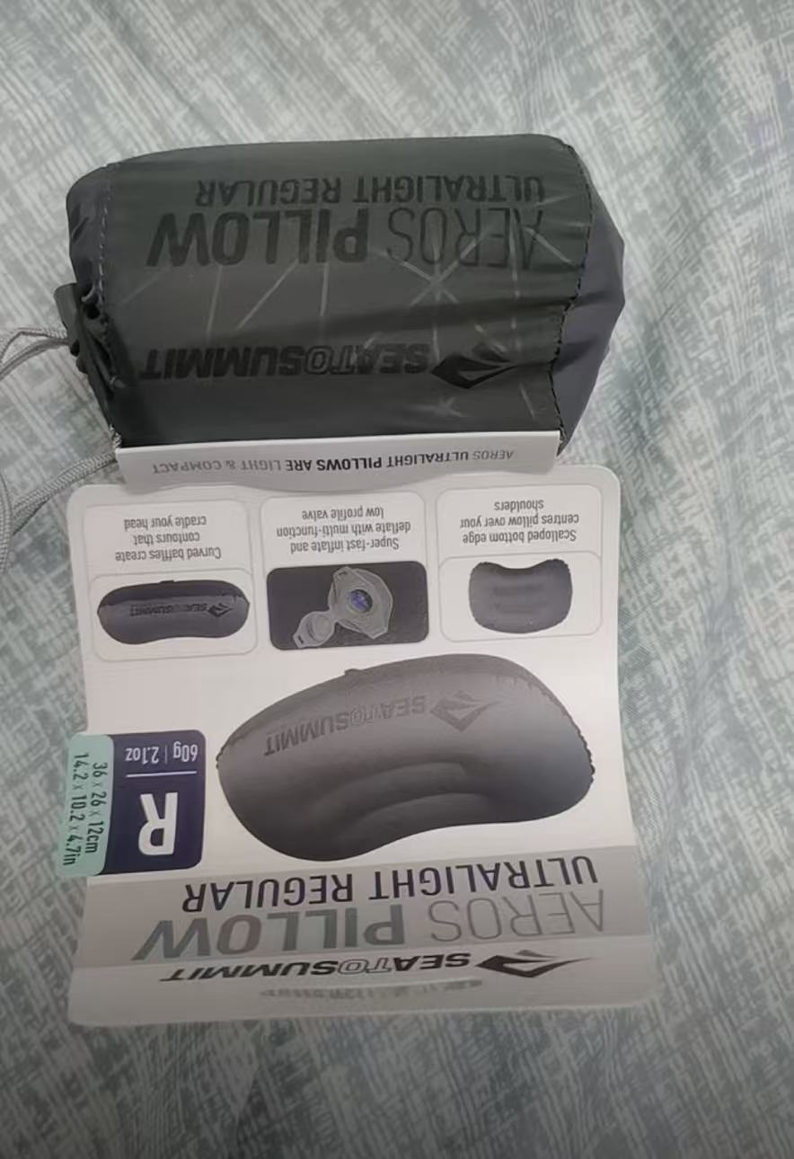 Portable inflatable pillow