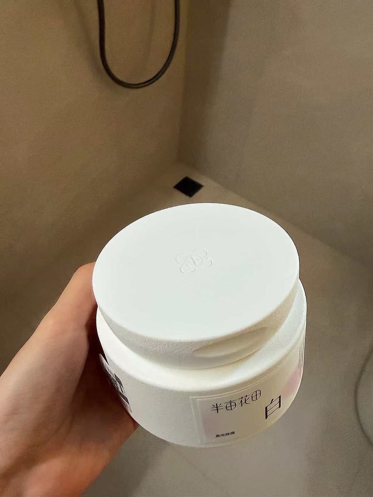 Whitening, Smoothing, and Fragrance-Infused Scrub (Morning Rose)