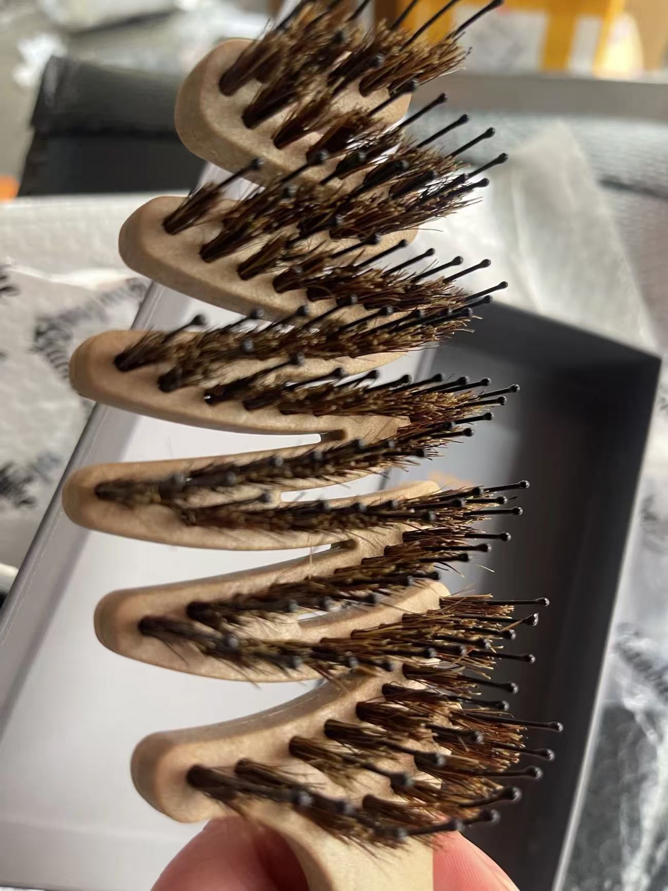 High-end Pine Cone Bristle Brush (Secret to Voluminous Hair)