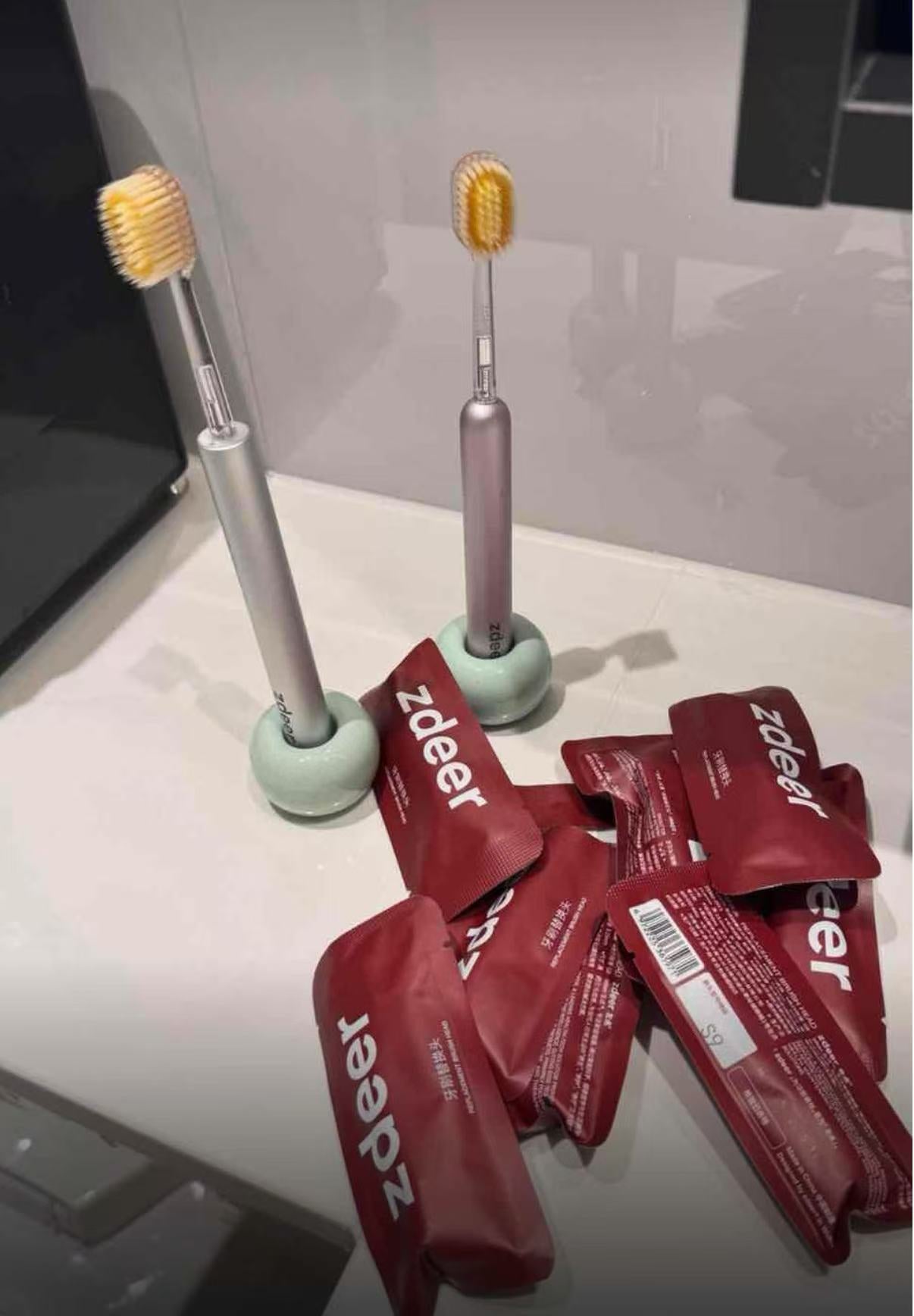 AIR - A premium manual art toothbrush