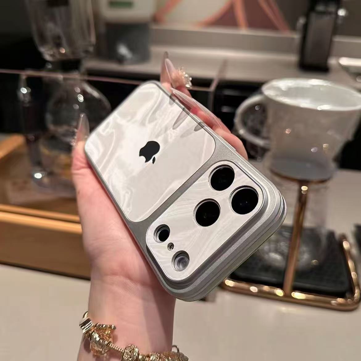 高級秒變17大視窗水波紋手機殼（適用iPhone）