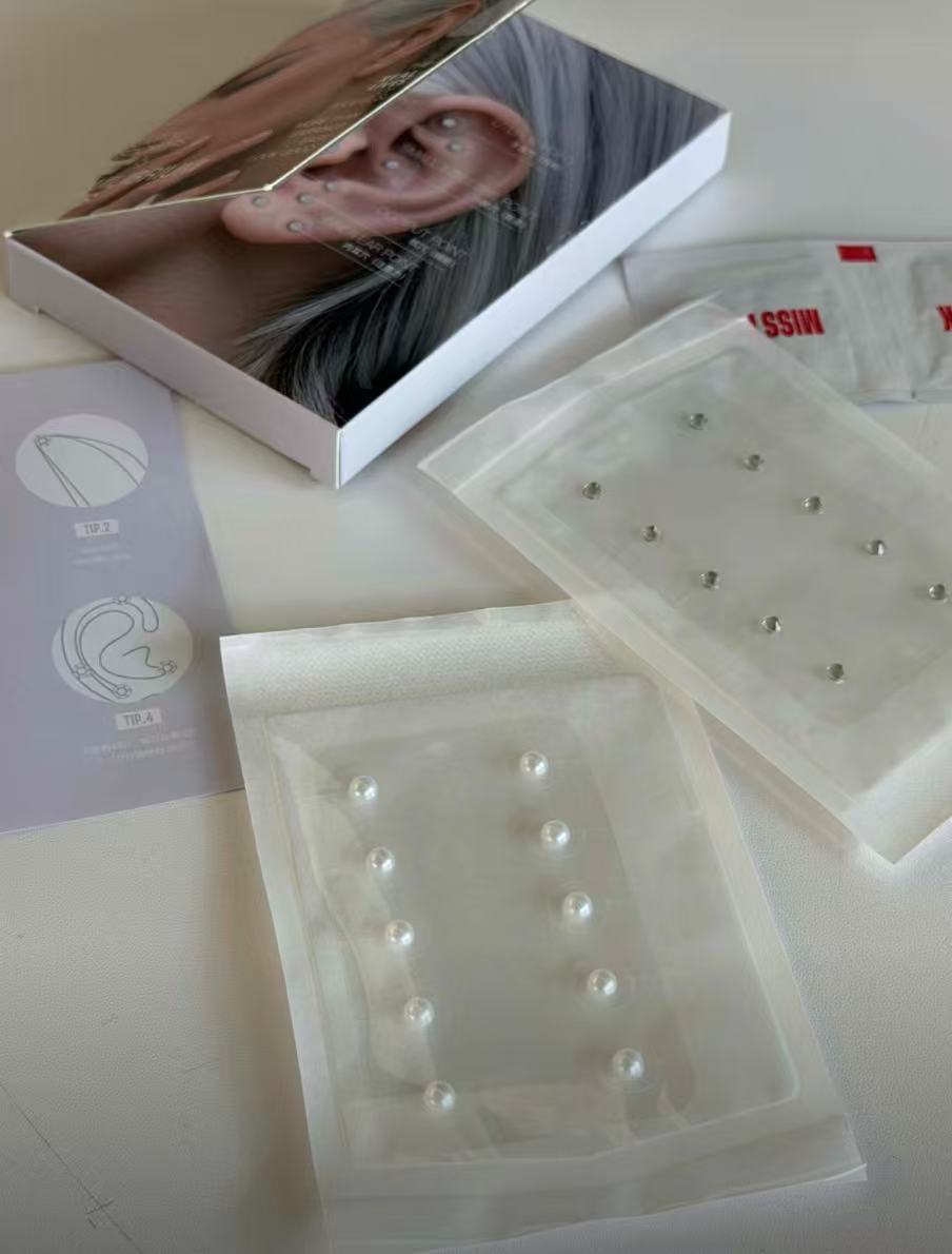 MISSPINK Non-Pierced Ear Stickers with Ear Acupoint, Punch-Free 3D Face Contouring Fashion Health Acupressure Ear Stickers