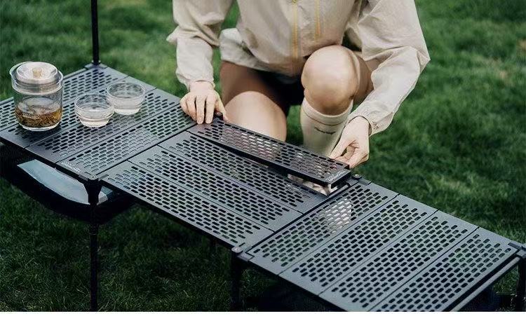 Modular Expandable IGT Grid Folding Camping Table