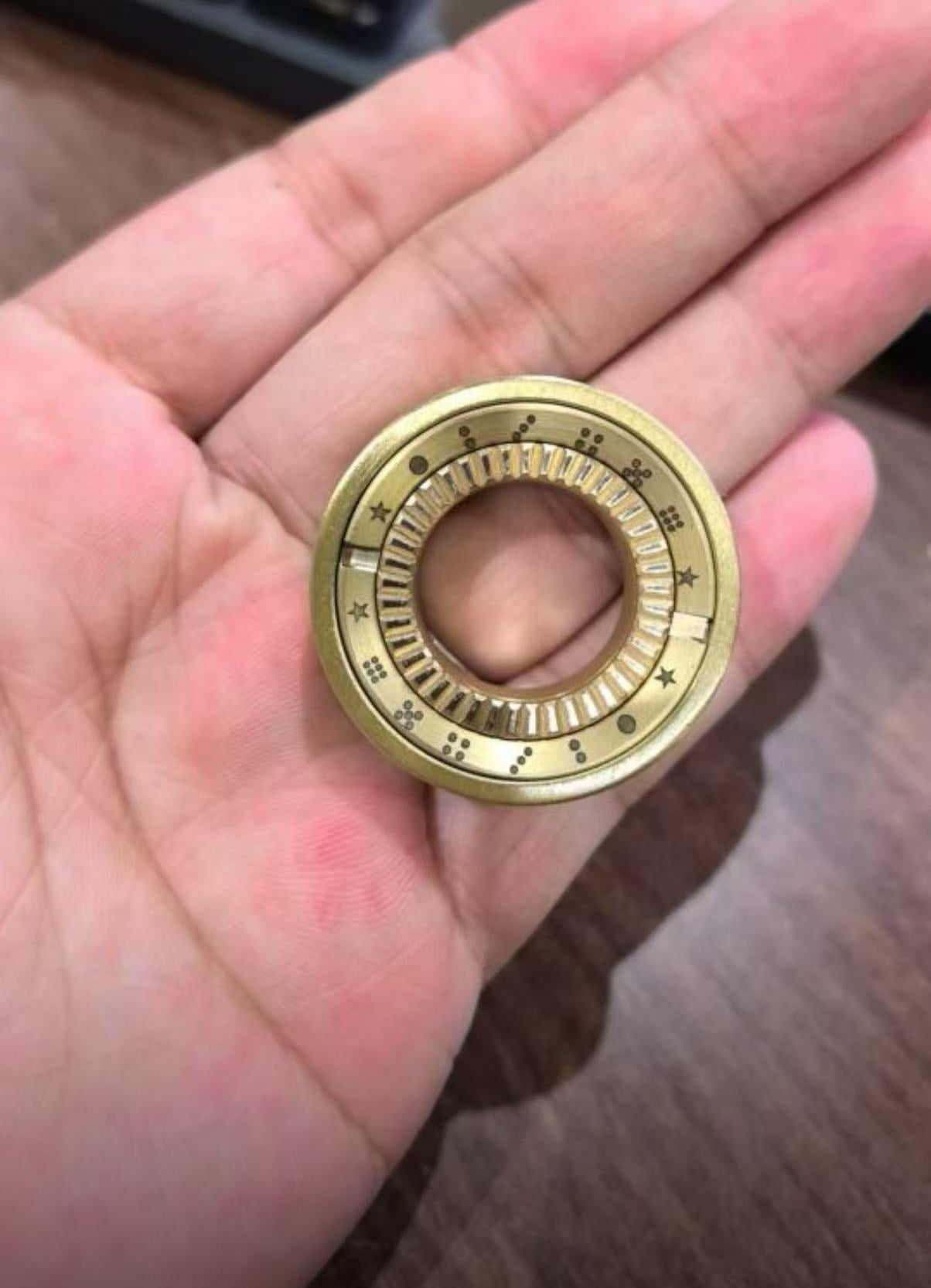 SPIN棘輪權杖指尖解壓玩具