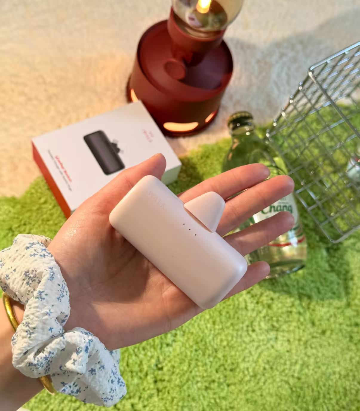 iWALK Dual-Head Capsule Portable Charger