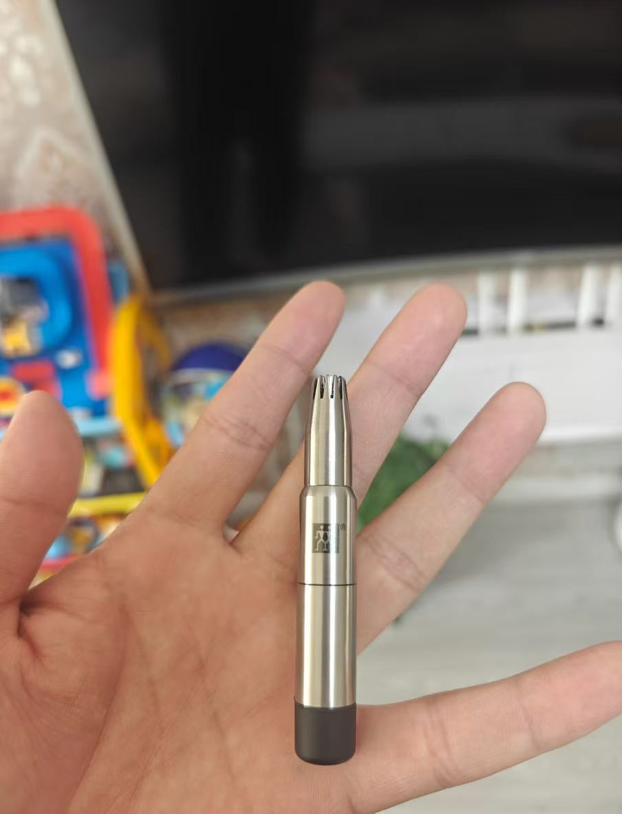 German imported manual nose hair trimmer