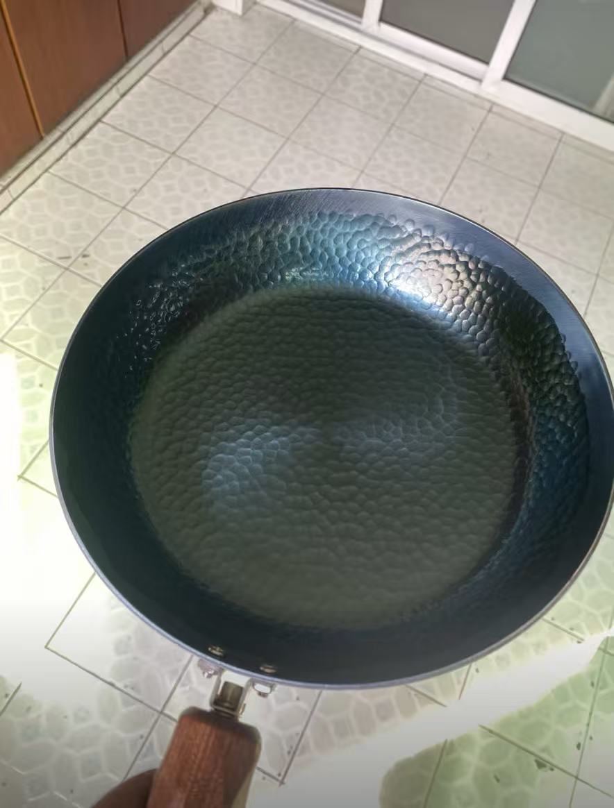 Outdoor Hiking Camping Fish Scale Pattern Cast Iron Flat-Bottom Frying Pan