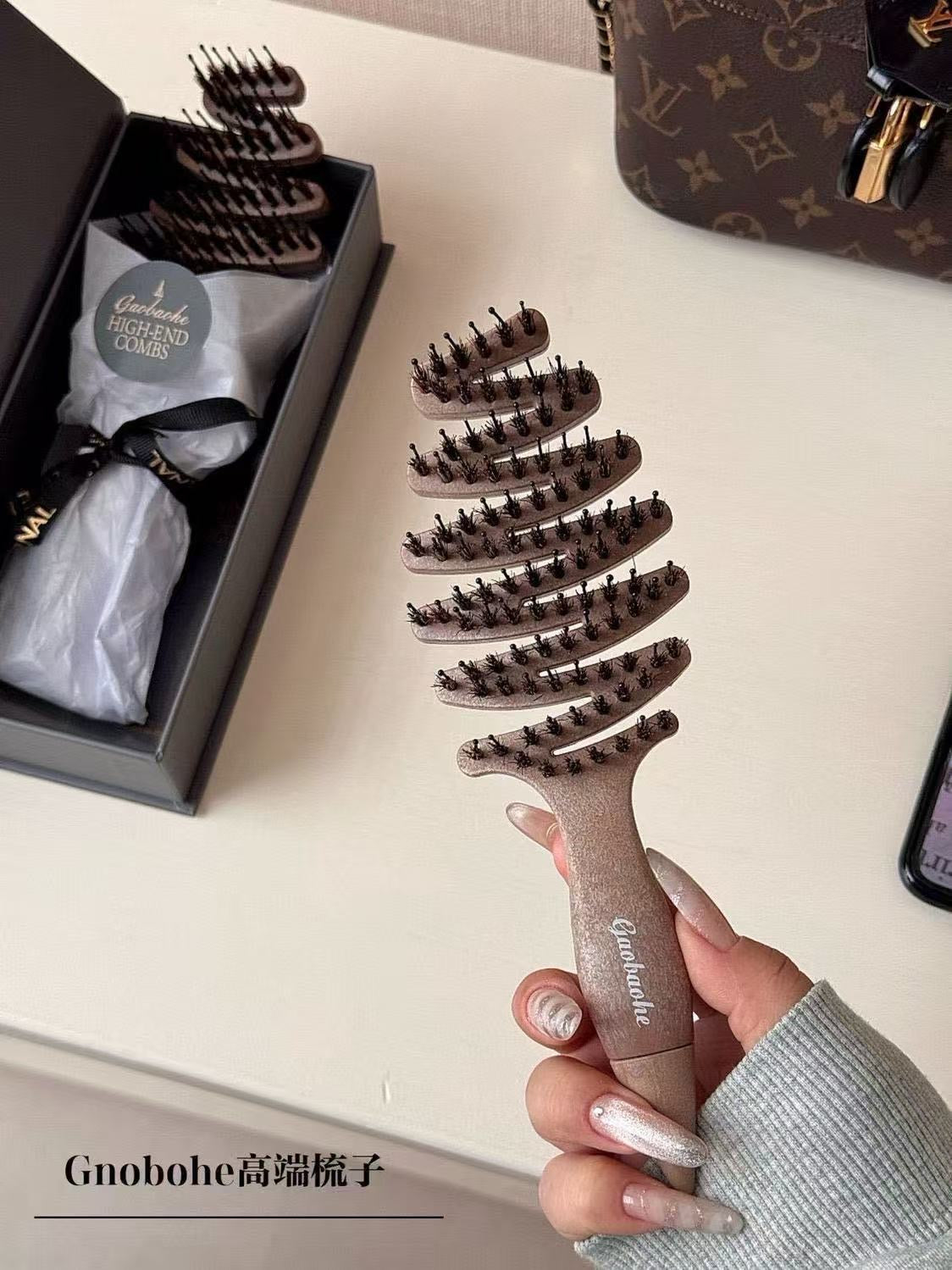 High-end Pine Cone Bristle Brush (Secret to Voluminous Hair)