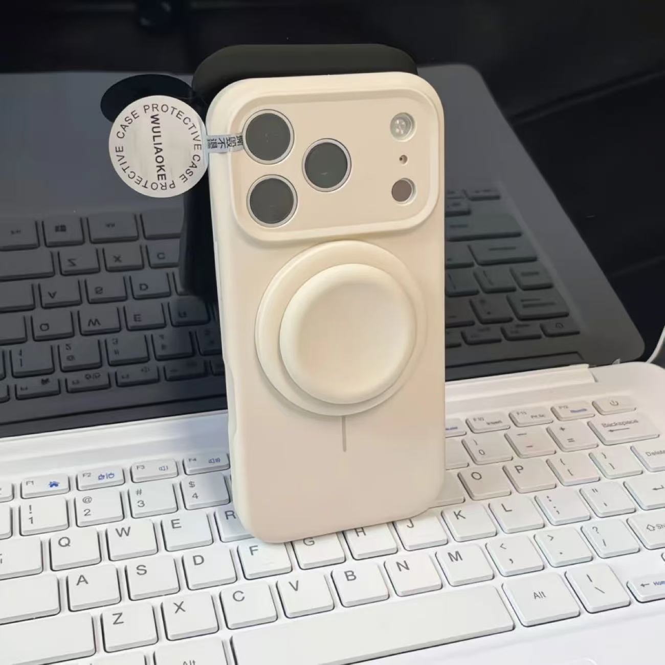 高端磁吸支架液態矽膠手機殼 （適用iPhone 15-17系列）