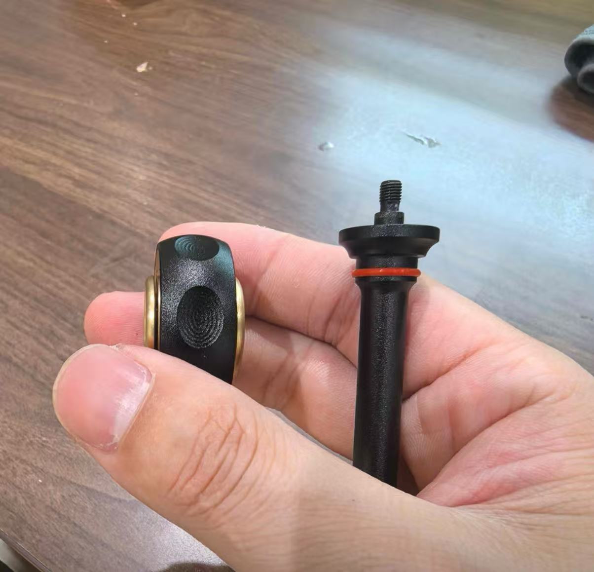 SPIN棘輪權杖指尖解壓玩具