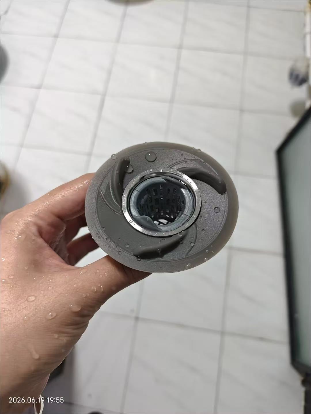 （專利發明！）磁吸分體濾網防臭地漏芯