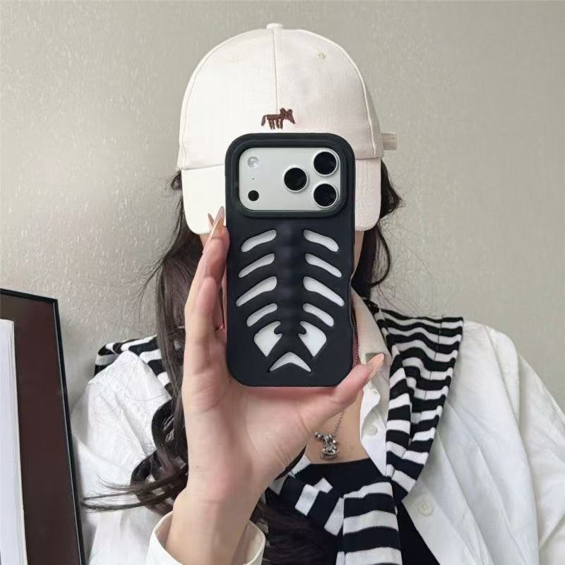 3D Creative Hollow Fishbone Phone Case (Applicable to All iPhone Models)