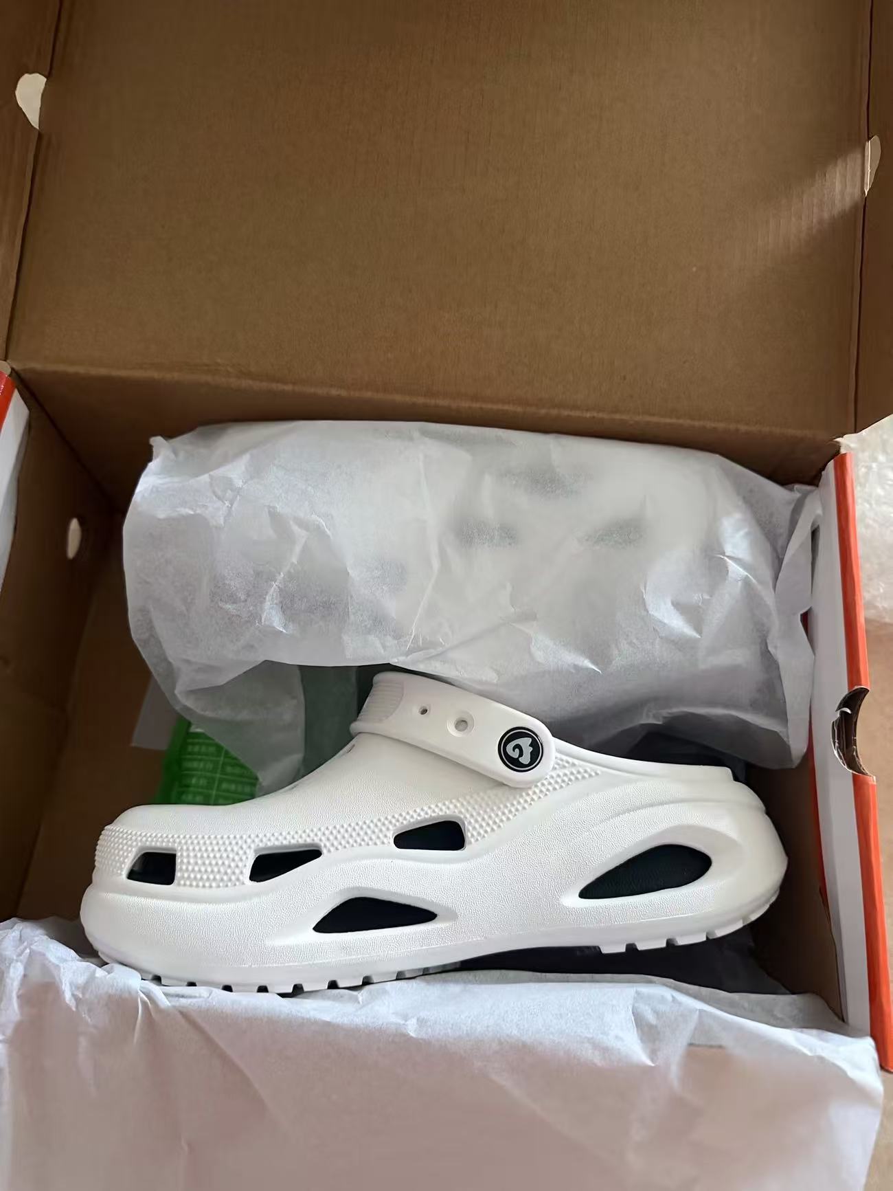 Whale Cloud Arch Support Clogs