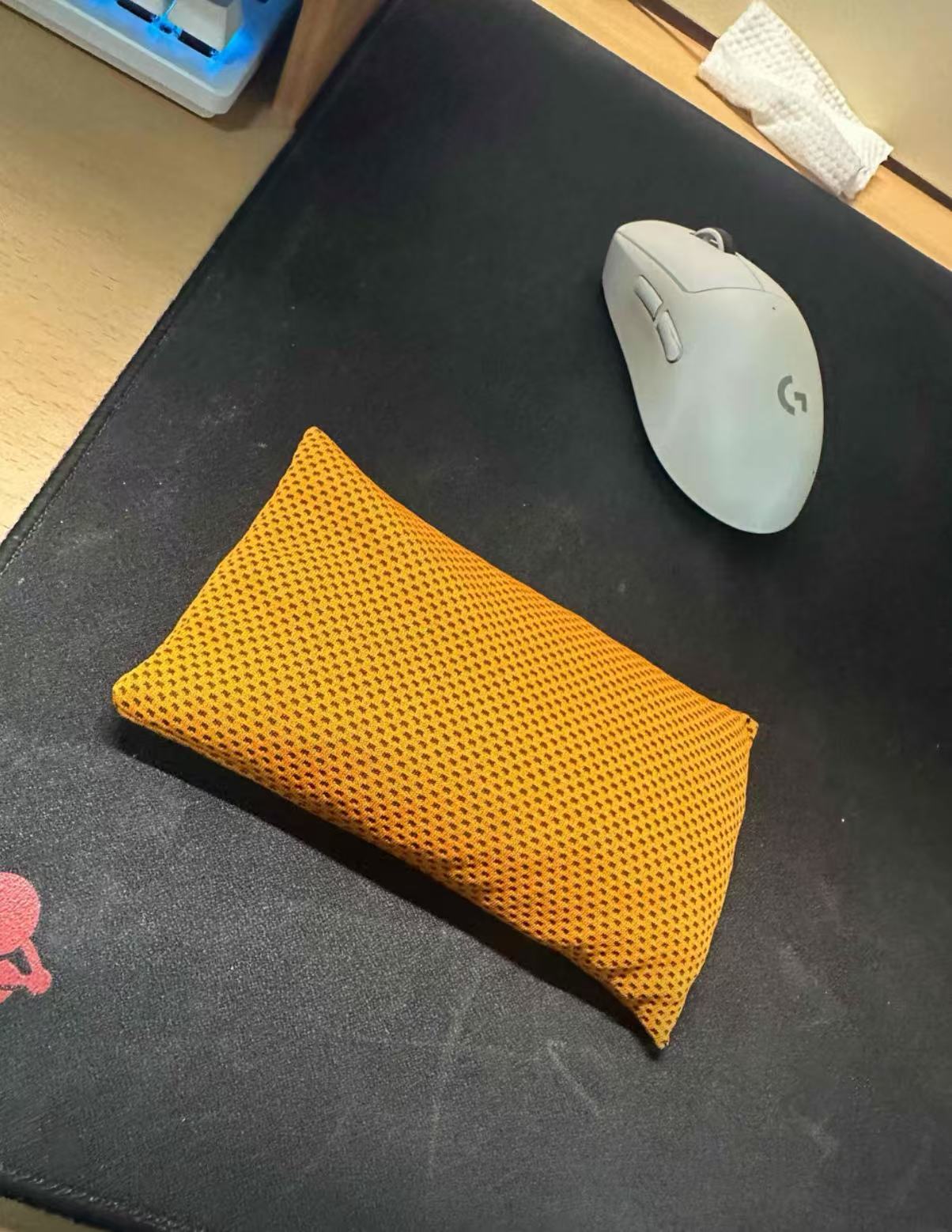 Esports Anti-Sweat Packet (Stress-Relief Gadget)