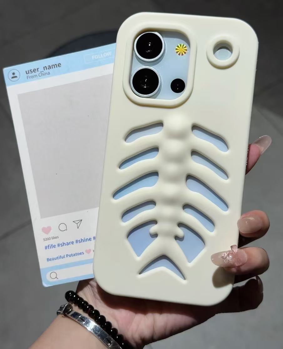 3D Creative Hollow Fishbone Phone Case (Applicable to All iPhone Models)