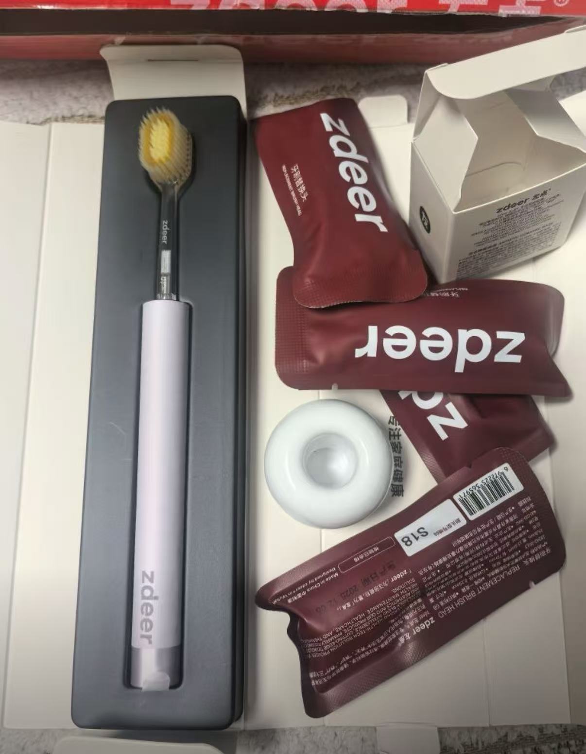 AIR - A premium manual art toothbrush