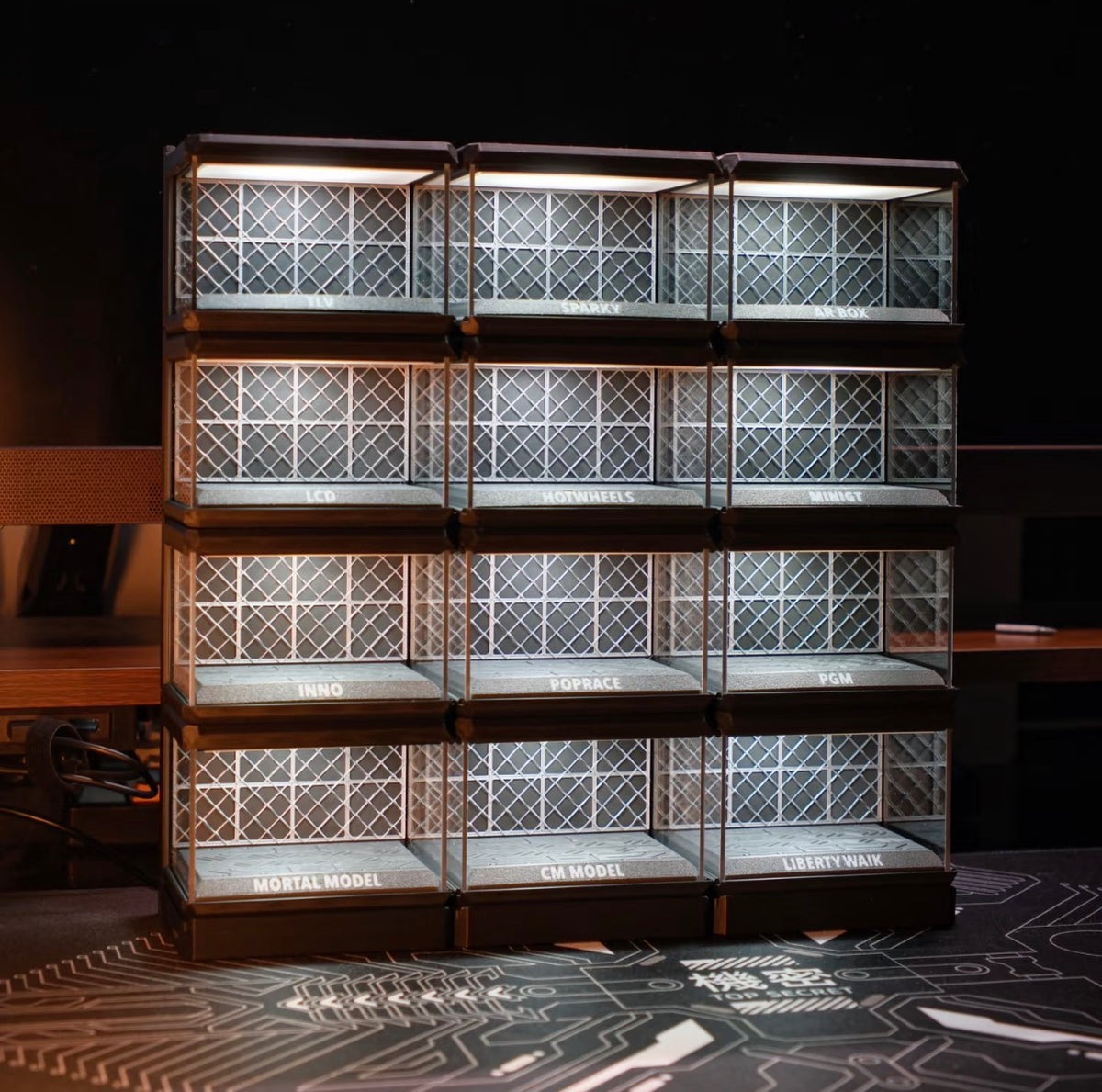 Modular Magnetic 1:64 Scale Car Model Display Case
