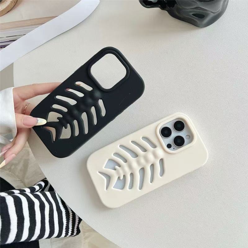 3D Creative Hollow Fishbone Phone Case (Applicable to All iPhone Models)