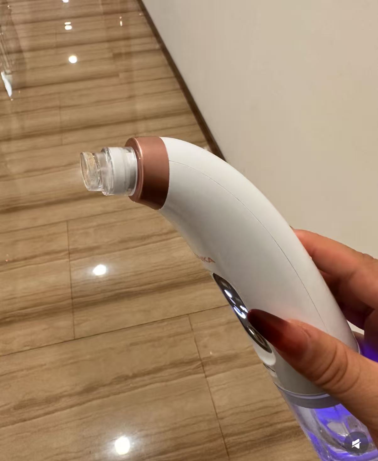 （黑頭收割機）小氣泡吸黑頭儀